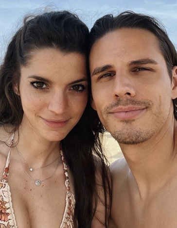 Alina with her husband, Yann Sommer.